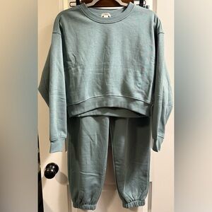 Bozzolo Crop Sweatshirt and Matching Sweatpants Set Size Small NEW